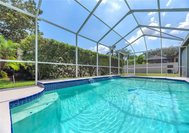 2nd image of 2219 Longmore Cir, Valrico, FL 33596 | MLS# TB8526586