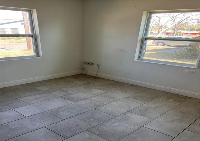5th image of 3301 E Ida St, Tampa, FL 33610 | MLS# TB8526588