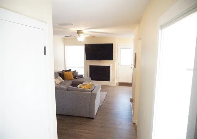 4th image of 695 & 693 Belflower Pl, Altamonte Springs, FL 32701 | MLS# O6422965