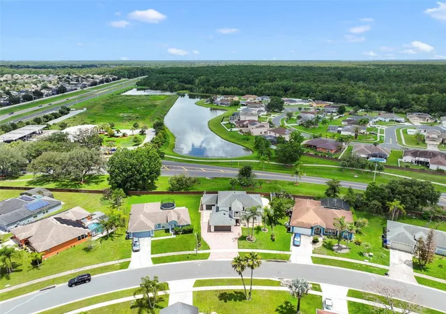 Photo 4 of Single family home for sale at 2574 Sage Dr, Kissimmee, FL 34758 | MLS# O6422972 | Listing updated on 2026-10-02