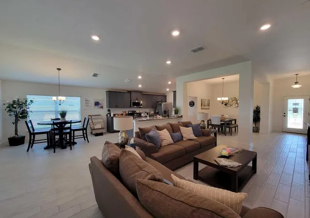 Photo 3 of Single family home for sale at 4447 SW 91st Lane Rd, Ocala, FL 34476 | MLS# OM728041 | Listing updated on 2026-10-29