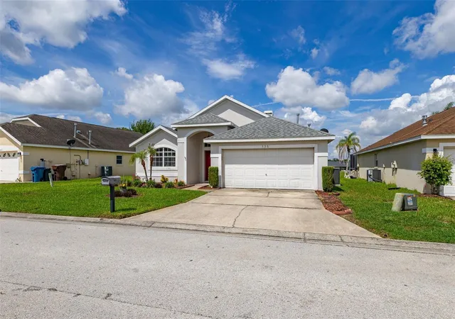 3rd image of 135 Jessamine Dr, Davenport, FL 33837 | MLS# S5153212