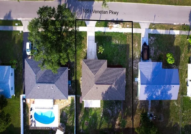 26th image of 1051 Venetian Pkwy, Venice, FL 34285 | MLS# O6422979