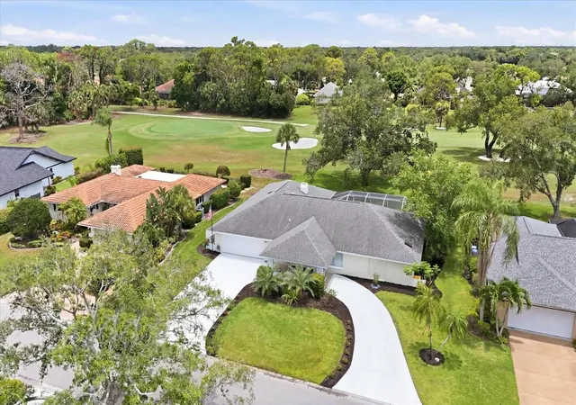 Photo 2 of Single family home for sale at 3900 Torrey Pines Blvd, Sarasota, FL 34238 | MLS# A4699264 | Listing updated on 2026-09-02