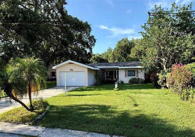 Homes for sale in Largo, FL | 918 Bay Breeze Ter, Largo, FL 33770 | MLS# TB8526639