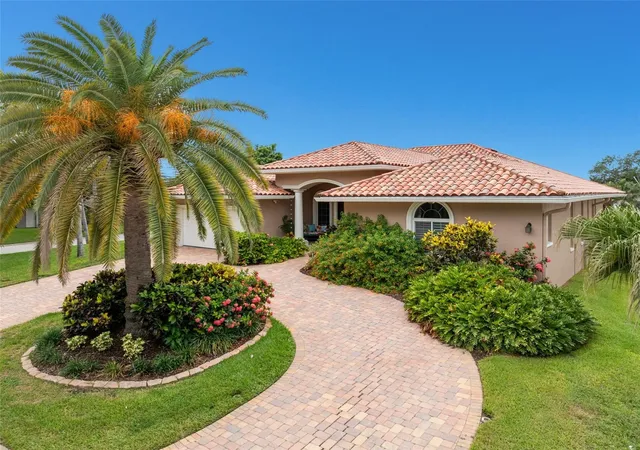 Homes for sale in Saint Petersburg, FL | 2001 Illinois Ave Ne, Saint Petersburg, FL 33703 | MLS# TB8526640