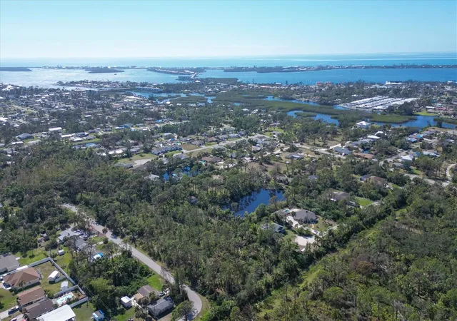 7th image of 2 Bertrend St, Englewood, FL 34223 | MLS# D6148007