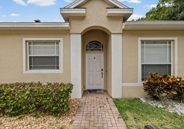 Photo 4 of House for sale at 7637 Wimpole Dr, New Port Richey, FL 34655 | MLS# W7887416 | Listing updated on 2026-08-15