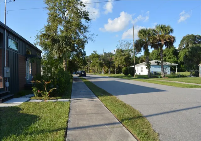 23rd image of 620 Third St, Oviedo, FL 32765 | MLS# O6423002