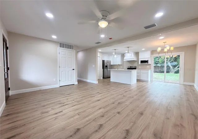 Homes for sale in Ruskin, FL | 1427 Murillo Loop, Ruskin, FL 33570 | MLS# A4699269