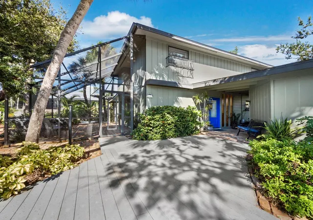 Photo 1 of Single family home for sale at 5451 Shadow Lawn Dr, Sarasota, FL 34242 | MLS# A4699270 | Listing updated on 2026-10-21