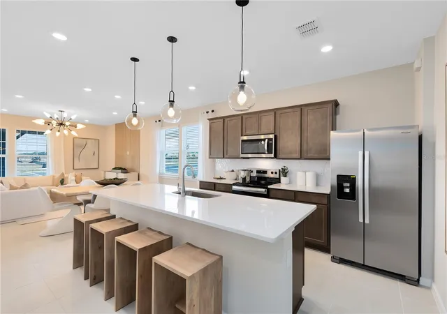 4th image of 10674 Evening Star Street, Orlando, FL 32829 | MLS# O6423011