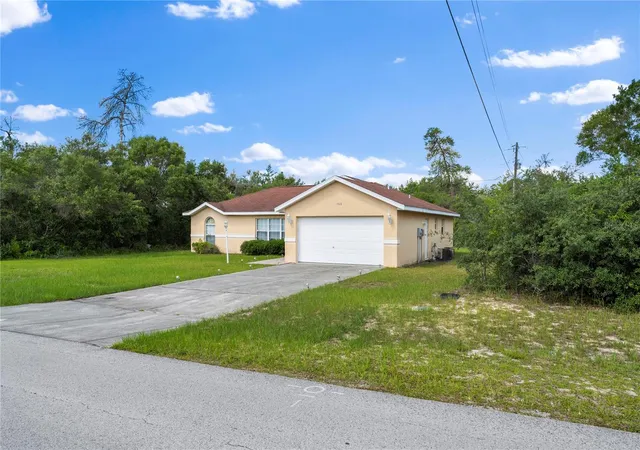 Photo 2 of Sale Pending at 14476 Sw 29th Terrace, Ocala, FL 34473 | MLS# O6423016 | Listing updated on 2026-10-15