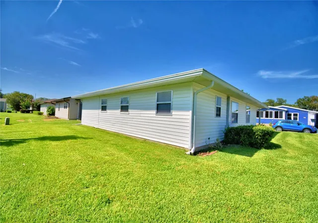 Photo 2 of Single family home for sale at 4860 Goldenview Ln, Lakeland, FL 33811 | MLS# L4963330 | Listing updated on 2026-10-06