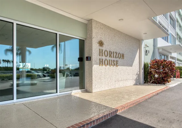 Photo 4 of Condo for sale at 31 Is Way #508, Clearwater Beach, FL 33767 | MLS# TB8526670 | Listing updated on 2026-10-10