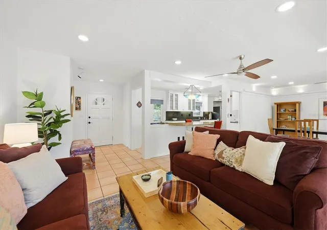 Photo 3 of Sale Pending at 3504 Brookline Dr, Sarasota, FL 34239 | MLS# A4699281 | Listing updated on 2026-08-19