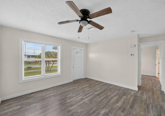 4th image of 5037 Bullard St, North Port, FL 34287 | MLS# A4699282
