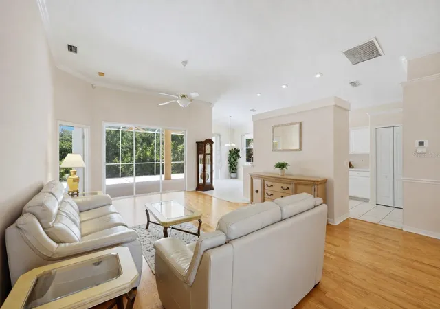 Photo 3 of Single family home for sale at 8492 Idlewood Ct, Lakewood Ranch, FL 34202 | MLS# A4699286 | Listing updated on 2026-10-05