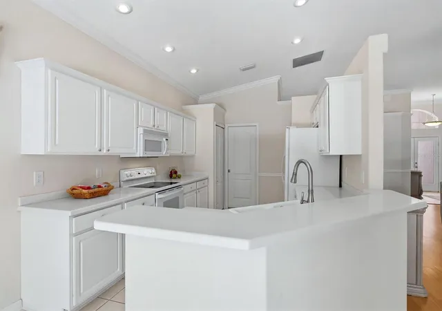 Photo 3 of Single family home for sale at 8492 Idlewood Ct, Lakewood Ranch, FL 34202 | MLS# A4699286 | Listing updated on 2026-10-05
