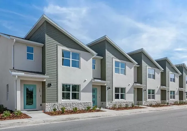 1st image of 117 Myrtle St, Longwood, FL 32750 | MLS# O6423043