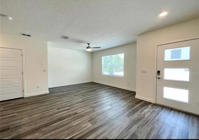 5th image of 117 Myrtle St, Longwood, FL 32750 | MLS# O6423043