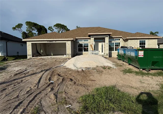 Photo 1 of Single family home for sale at 7 Tee View Rd, Rotonda West, FL 33947 | MLS# C7528141 | Listing updated on 2026-08-27