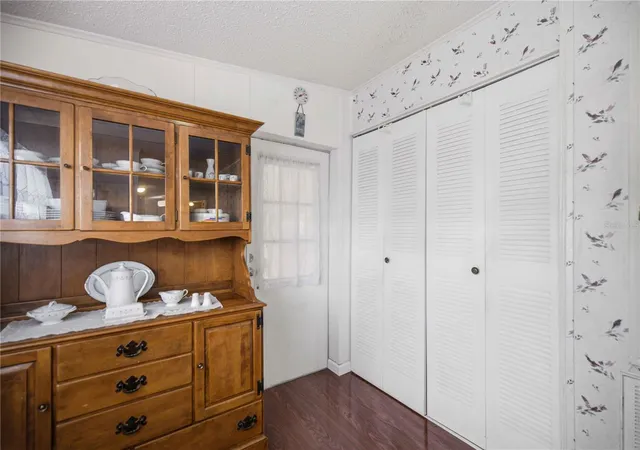 3rd image of 6720 Ne 1St Pl, Ocala, FL 34470 | MLS# OM728052