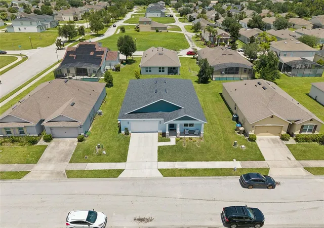 Photo 2 of Single family home for sale at 4902 Pall Mall St E, Kissimmee, FL 34758 | MLS# S5153223 | Listing updated on 2026-10-04