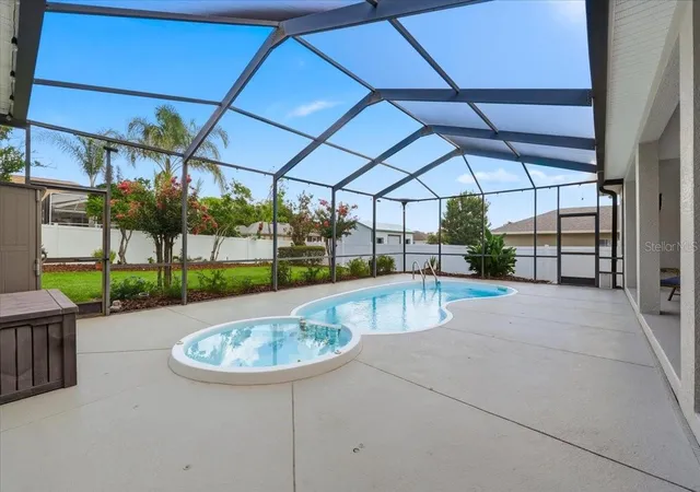 Photo 2 of Single family home for sale at 5618 Summerland Hills Dr, Lakeland, FL 33812 | MLS# L4963332 | Listing updated on 2026-10-10