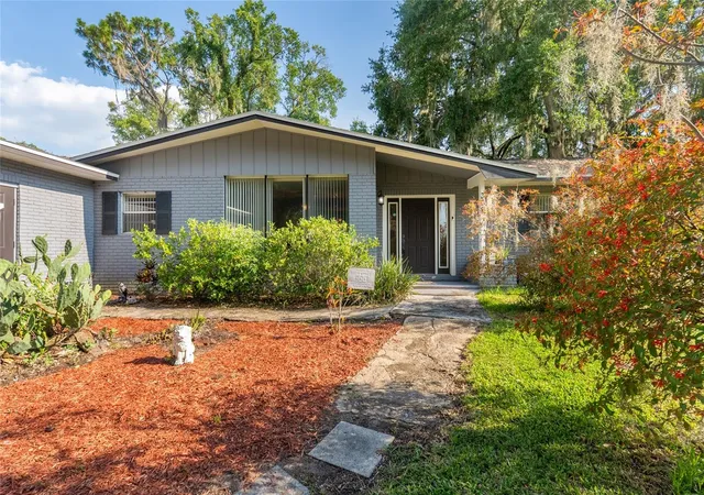Homes for sale in Auburndale, FL | 306 Grimes Dr, Auburndale, FL 33823 | MLS# O6423061