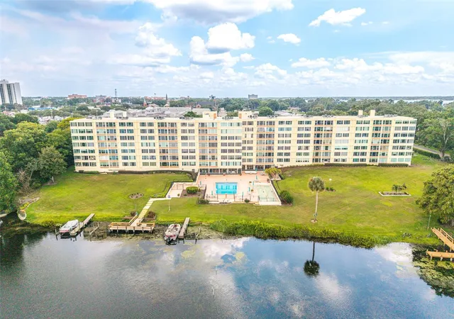 Photo 2 of Condo for sale at 700 Mirror Ter Nw #511, Winter Haven, FL 33881 | MLS# L4963333 | Listing updated on 2026-07-23