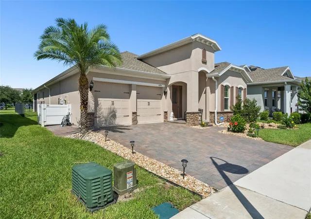 Photo 3 of Single family home for sale at 10750 Petrillo Way, Winter Garden, FL 34787 | MLS# O6423067 | Listing updated on 2026-09-01
