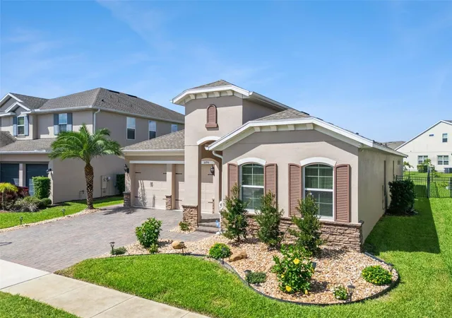 Photo 4 of Single family home for sale at 10750 Petrillo Way, Winter Garden, FL 34787 | MLS# O6423067 | Listing updated on 2026-09-01