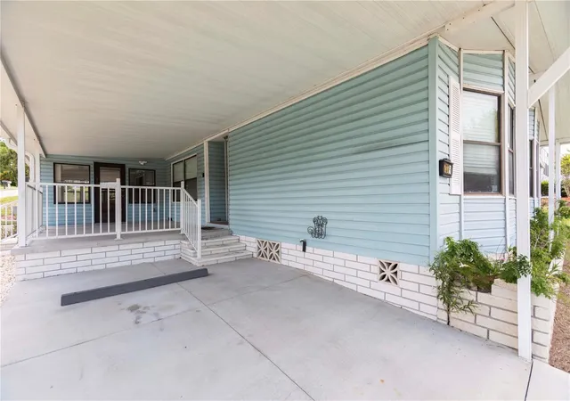Photo 5 of Manufactured home for sale at 7379 Del Rio Ave, Brooksville, FL 34613 | MLS# W7887424 | Listing updated on 2026-07-11