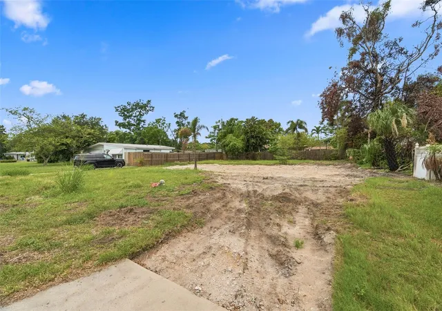 Photo 2 of Land for sale at 3963 Neptune Dr Se, Saint Petersburg, FL 33705 | MLS# TB8526721 | Listing updated on 2026-10-09
