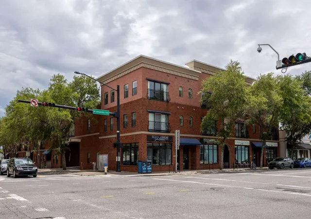 1st image of 20 Sw 6th St #211, Gainesville, FL 32601 | MLS# TB8526722