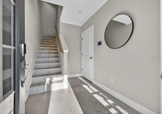 3rd image of 4069 Rocky Shores Dr, Tampa, FL 33634 | MLS# TB8526723