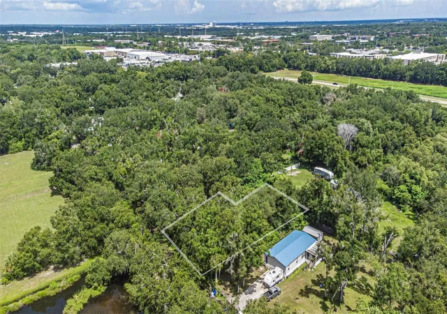 Photo 4 of Land for sale at Tbd Lake Ave, Tampa, FL 33619 | MLS# A4699302 | Listing updated on 2026-08-19