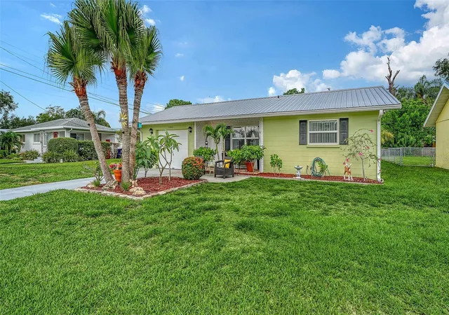 Homes for sale in Palmetto, FL | 1003 21St Ave W, Palmetto, FL 34221 | MLS# A4699305