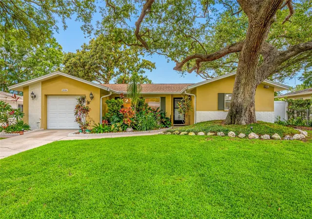 67th image of 2036 Forest Dr, Clearwater, FL 33763 | MLS# TB8526746