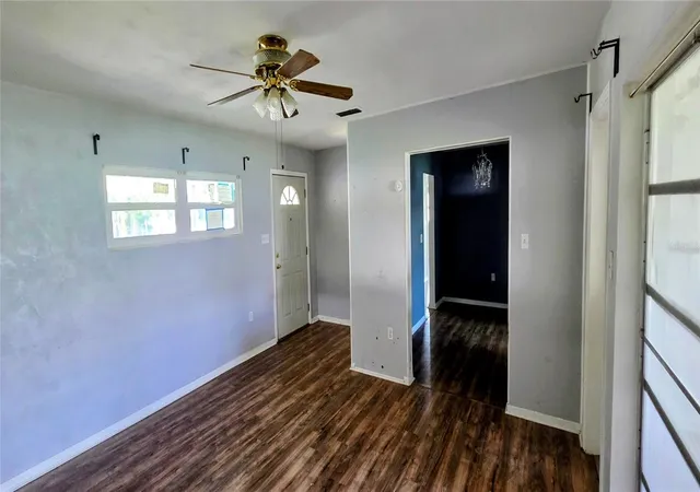 Photo 3 of Single family home for sale at 204 Bobbie Cir, Lakeland, FL 33813 | MLS# L4963335 | Listing updated on 2026-10-28