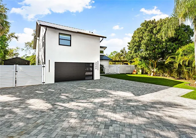 98th image of 2500 Monterey St, Sarasota, FL 34231 | MLS# A4699306