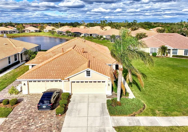 3rd image of 4980 Whispering Oaks Dr, North Port, FL 34287 | MLS# N6144957