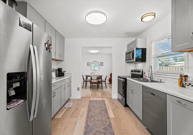 5th image of 204 6Th Ave Nw, Ruskin, FL 33570 | MLS# TB8526762