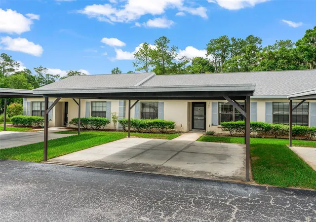 Photo 2 of Single family home for sale at 1701 Se 24th Road #1702, Ocala, FL 34471 | MLS# OM728062 | Listing updated on 2026-09-18