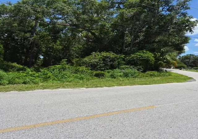 Photo 4 of Land for sale at 69 Southeast, Ocklawaha, FL 32179 | MLS# S5153231 | Listing updated on 2026-09-16