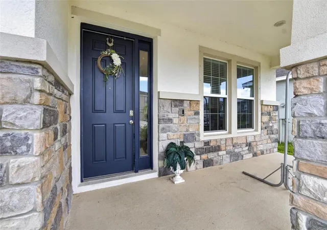 Photo 3 of Single family home for sale at 5633 Hawks Cay St, Apollo Beach, FL 33572 | MLS# TB8526775 | Listing updated on 2026-10-07