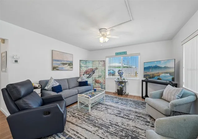 Photo 4 of Condo for sale at 117 7th Street N #1, Bradenton Beach, FL 34217 | MLS# O6423117 | Listing updated on 2026-10-03