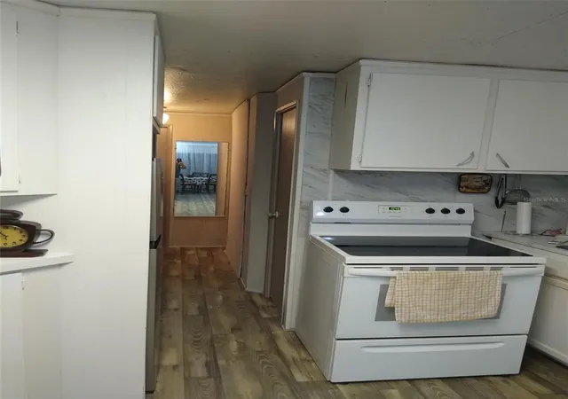 Photo 3 of Manufactured home for sale at 8488 Se 126th Place, Belleview, FL 34420 | MLS# S5153236 | Listing updated on 2026-07-15