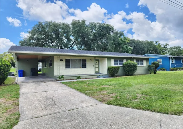 Photo 2 of Sale Pending at 1104 W 14th Street, Lakeland, FL 33805 | MLS# TB8526795 | Listing updated on 2026-09-26